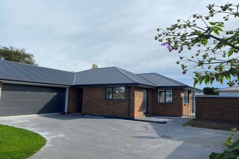 Photo of property in 2a Weber Place, Roslyn, Palmerston North, 4414