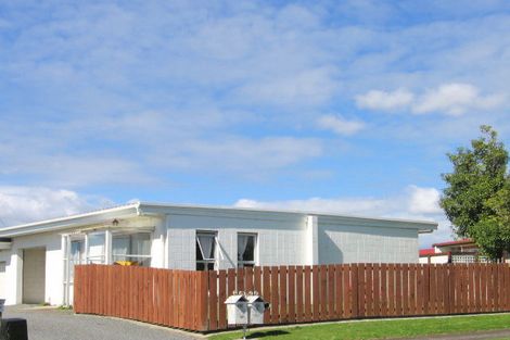 Photo of property in 143a Kingswood Road, Brookfield, Tauranga, 3110