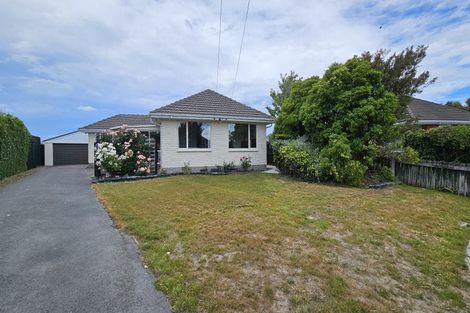 Photo of property in 12 Geelong Place, Burnside, Christchurch, 8053