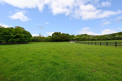 Photo of property in 945 Kahikatea Flat Road, Waitoki, Kaukapakapa, 0871