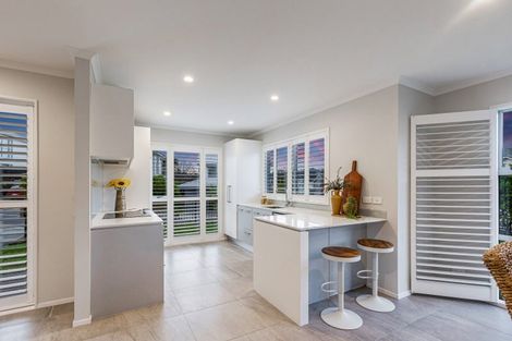 Photo of property in 9 Arthur Rolfe Lane, Swanson, Auckland, 0614