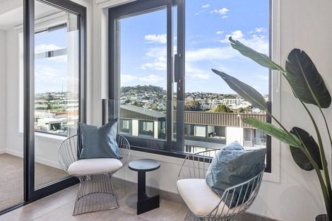 Photo of property in 7/26 Dale Crescent, Pakuranga, Auckland, 2010