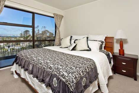 Photo of property in 1/24 Martin Crescent, Northcote, Auckland, 0627