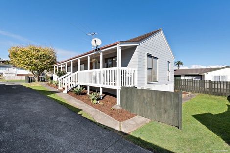 Photo of property in 37 Aberfeldy Avenue, Highland Park, Auckland, 2010