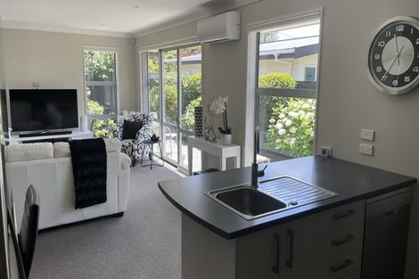 Photo of property in 3/502 Harewood Road, Harewood, Christchurch, 8051