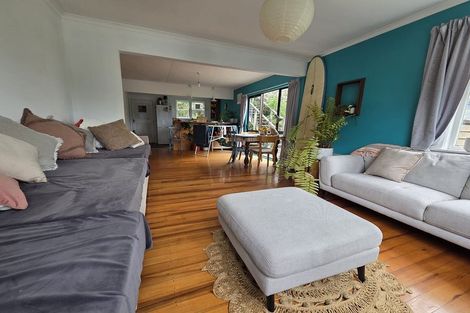 Photo of property in 12 Robertson Street, Owhiro Bay, Wellington, 6023