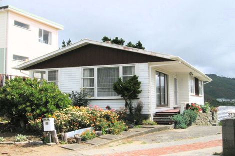 Photo of property in 25 Maple Grove, Kingston, Wellington, 6021