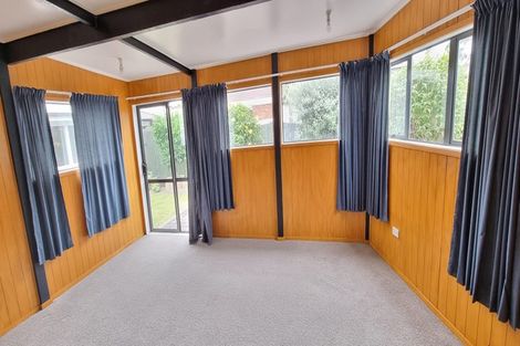 Photo of property in 19 Omagh Avenue, Papatoetoe, Auckland, 2025