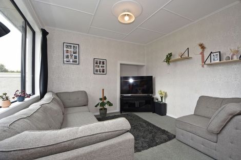 Photo of property in 6 Nichol Street, Heidelberg, Invercargill, 9812
