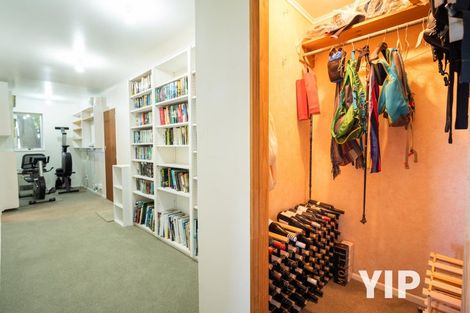 Photo of property in 68 Baylands Drive, Newlands, Wellington, 6037