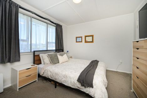 Photo of property in 7 Tararua Terrace, Cloverlea, Palmerston North, 4412