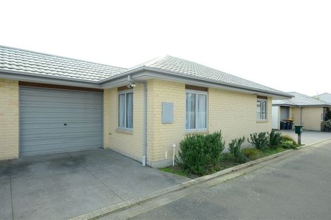 Photo of property in 2/10 Collins Street, Addington, Christchurch, 8024