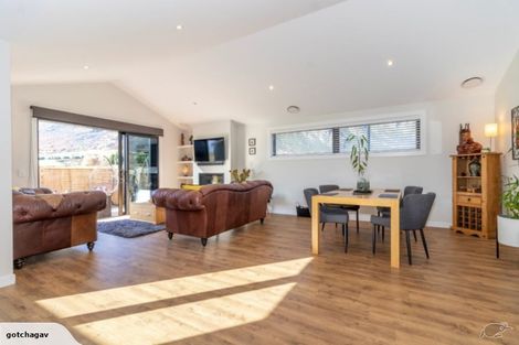 Photo of property in 17 Bannister Street, Jacks Point, Queenstown, 9371