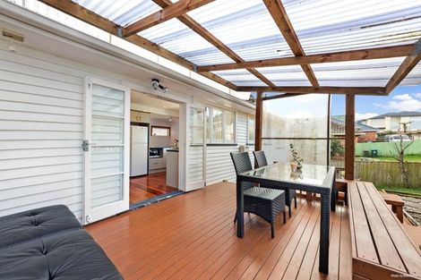 Photo of property in 68 Staveley Avenue, Mount Roskill, Auckland, 1041