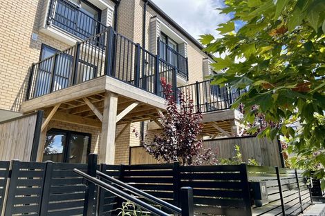 Photo of property in 29 Falcon Crescent, Hobsonville, Auckland, 0618