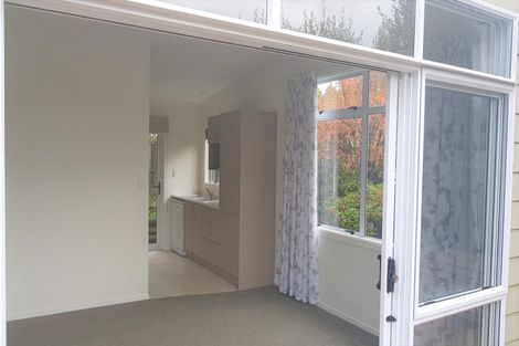 Photo of property in 52 Moore Street, Hillcrest, Auckland, 0627