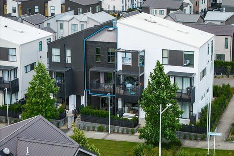 Photo of property in 3/2 Rangitamiro Place, Hobsonville, Auckland, 0616