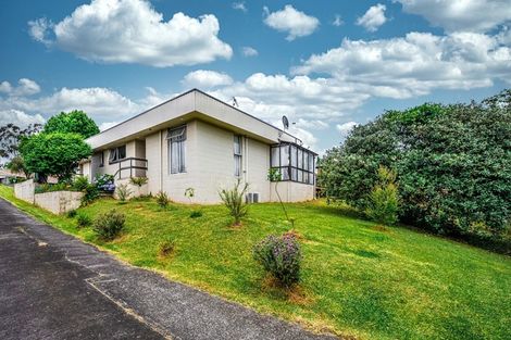 Photo of property in 1-2/19 Pegler Drive, Howick, Auckland, 2014