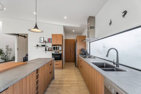 Photo of property in 25 Matipo Street, Wanaka, 9305