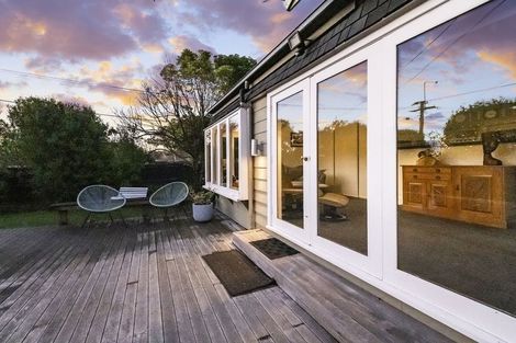 Photo of property in 11 Aynsley Terrace, Hillsborough, Christchurch, 8022