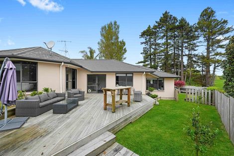 Photo of property in 16 Palm Grove Drive, Western Heights, Hamilton, 3200