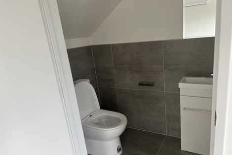 Photo of property in 2 Matukutureia Lane, Manurewa, Auckland, 2102