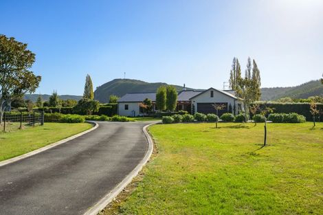 Photo of property in 19 Whiting Drive, Wakefield, 7025