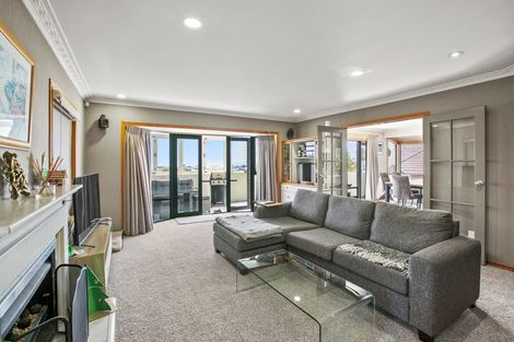 Photo of property in 85c Eliot Street, New Plymouth, 4310