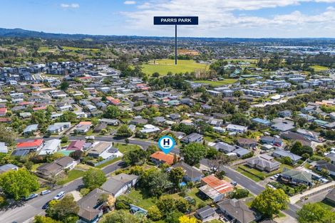 Photo of property in 10 Brunner Road, Glen Eden, Auckland, 0602