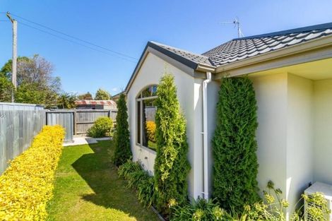 Photo of property in 12 Beckford Road, Saint Martins, Christchurch, 8022