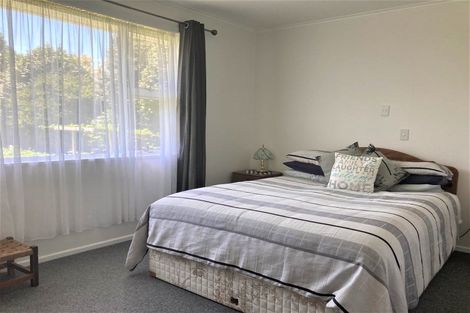 Photo of property in 17 Hutchins Street, Waitara, 4320