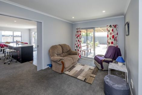 Photo of property in 12 Awahou Place, Foxton, 4814