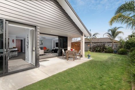 Photo of property in 17 Oakwood Way, Papamoa Beach, Papamoa, 3118