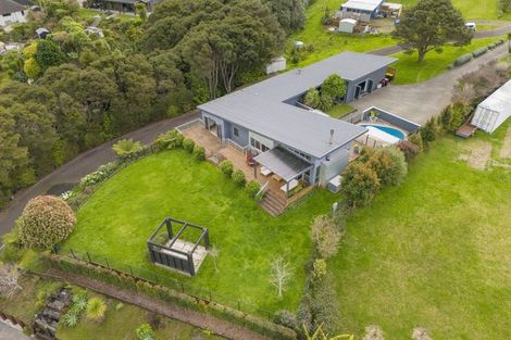 Photo of property in 50 Tarapatiki Drive, Whitianga, 3510