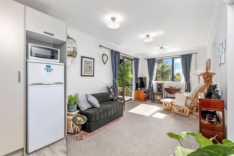 Photo of property in 2/33 Coopers Road, Gate Pa, Tauranga, 3112