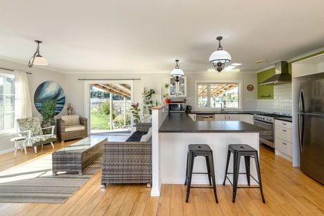 Photo of property in 31 Otawa Drive, West Taratahi, Masterton, 5887