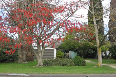 Photo of property in 6 Mill Road, Clive, 4102