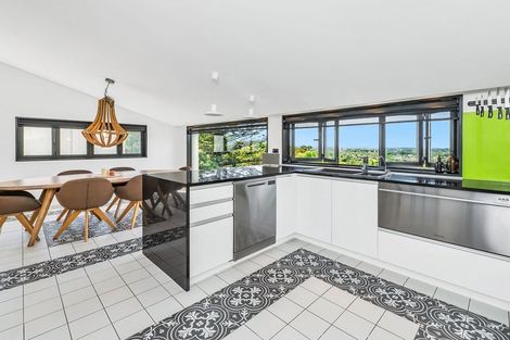 Photo of property in 21 Whareora Terrace, Cashmere, Christchurch, 8022