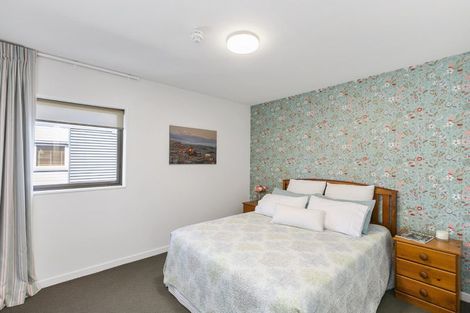 Photo of property in Montreaux Apartments, 10i/164 The Terrace, Wellington Central, Wellington, 6011