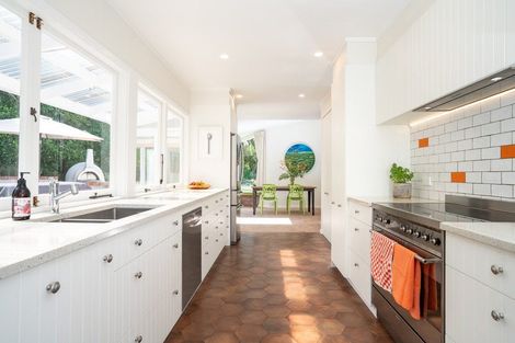 Photo of property in 34 Simla Crescent, Khandallah, Wellington, 6035