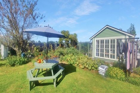 Photo of property in 17 Hendersons Line, Marton, 4710