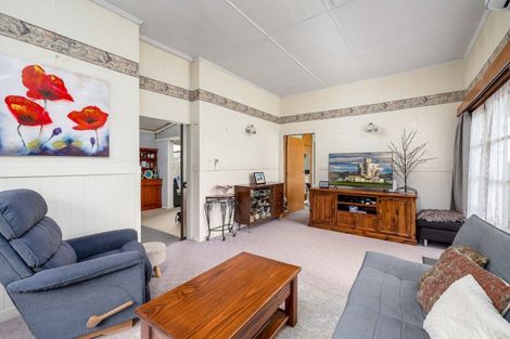 Photo of property in 28 Leonard Street, Waimate, 7924