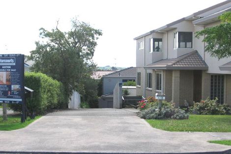 Photo of property in 1/8 Ridge Road, Waiake, Auckland, 0630