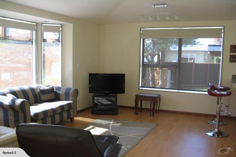 Photo of property in 98a Normandale Road, Normandale, Lower Hutt, 5010