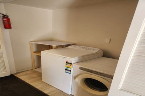 Photo of property in 5 Springfield Terrace, Kelburn, Wellington, 6012