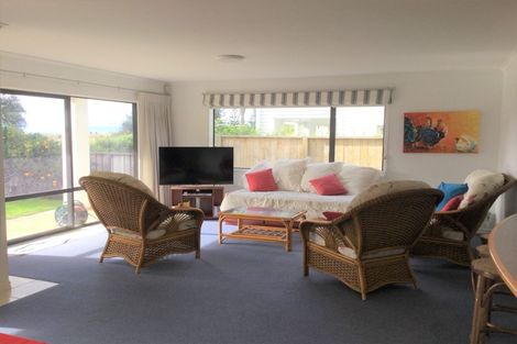 Photo of property in 1159 Papamoa Beach Road, Papamoa Beach, Papamoa, 3118