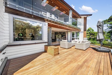 Photo of property in 293b Titirangi Road, Titirangi, Auckland, 0604