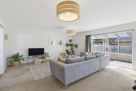 Photo of property in 2/204 Riverlaw Terrace, Saint Martins, Christchurch, 8022
