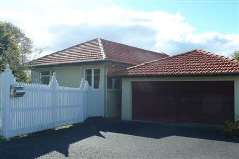 Photo of property in 2/5 Quebec Road, Milford, Auckland, 0620