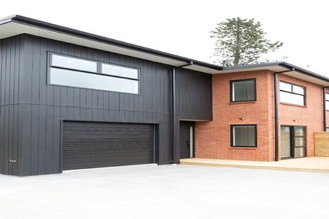 Photo of property in 8 Henui Street, Strandon, New Plymouth, 4312